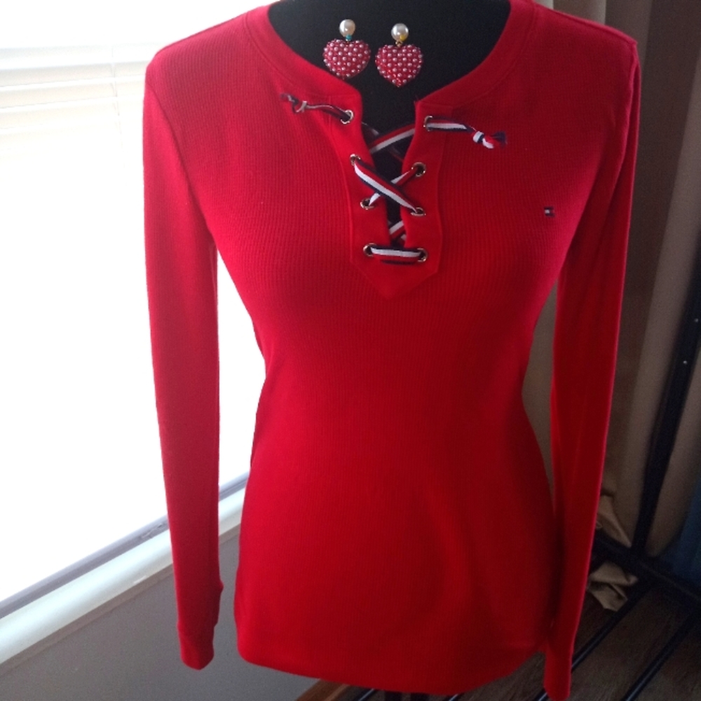 🔥$1 Deal 🔥TOMMY HILFIGER Y2K long sleeve thermal top with lace up front